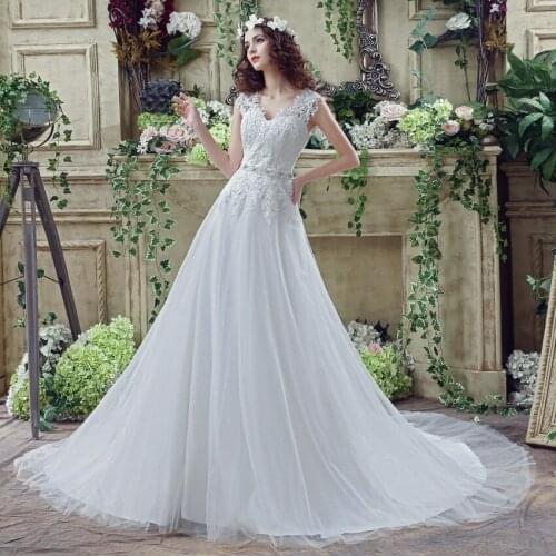 2019 New Arrival V-Neck High Quality Lace Applique Wedding Dress Beading Crystal Sash A-line Bridal Gowns vestido de casamento