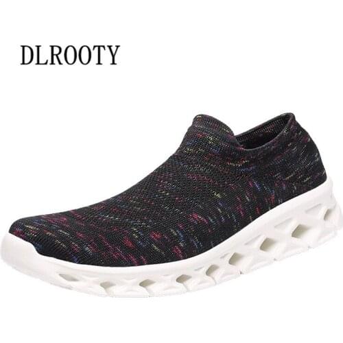 Men Flats Casual Shoes Fashion Outdoor Breathable Couple Slip On Sock Shoes Man Platform Mesh Round Toe Walk Light Weight