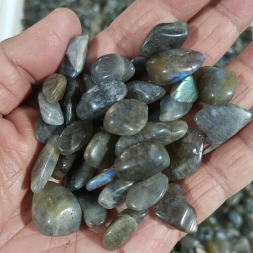 Wholesale 100g1 Size Natural Crystal Gray Labradorite Moonstone Gravel Rock Quartz Raw Quartz Crystals Natural Stones