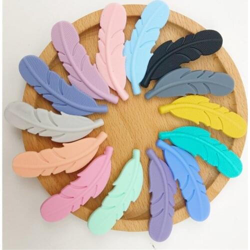 Baby Teether 2pc BPA Free Silicone Feather Teether Teething Pendants For Baby Rattle Pacifier Clip Baby Accessories