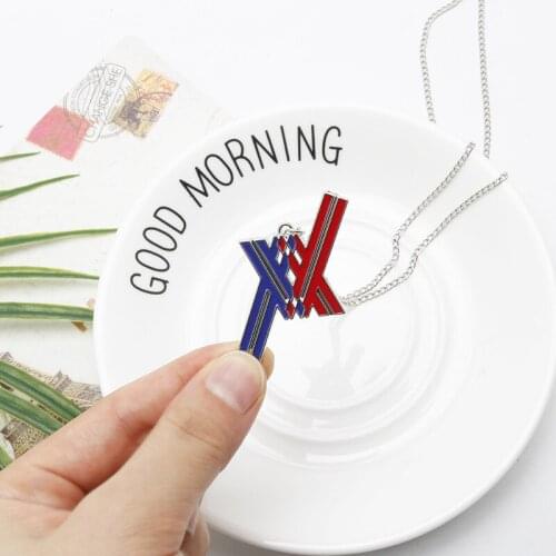 Metal Anime Darling In The Franxx-Keychain Zero Two Code 002 Red Devil Horn Key Chain Women Men Pendant Keyring Jewelry