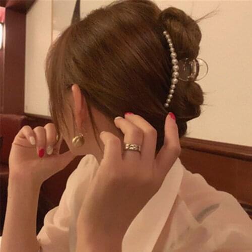 2021 New Hyperbole Big Pearls Acrylic Hair Claw Clips Big Size Makeup Hair Styling Barrettes for Women Hair Accessories Gifts