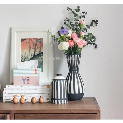 Vase Home Decoration Desktop Ceramic Vase Simple Nordic Hand-Painted Dried Flower Vase Decoration Gifts
