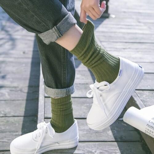 New Style Japanese Socks Women Retro Middle Tube Womens Socks Pure Cotton Pure Color Wild Harajuku Vertical Striped Socks 026