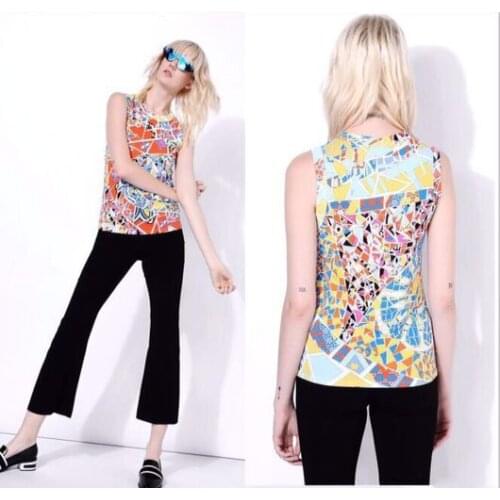 The new womens Italy fashion vest T-shirt with stretch slim slik Jersey T-shirt free shipping