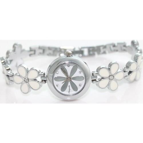 White Flower Elegant trendy Fashion Luxury Women Quartz Wristwatches Ladies Casual Silver flowers Women Quartz Watches O114