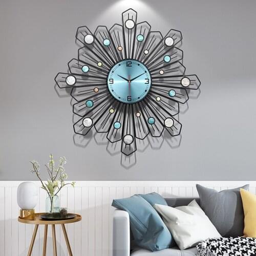 [HHT] Nordic Personality Shell Iron Wall Clock Modern Home Decoration Accessories Living Room Fashion Luxury Hanging Clocks