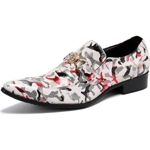 New Style Men Casual Shoes Custom Personality Embroidered Party Wedding Men Loafers Big Size Formal Shoes Designer Work shoes