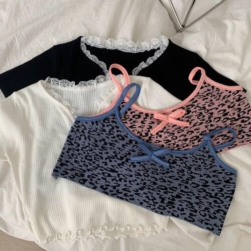Thin Print Slim T Shirts Summer T-shirt with Lace Women Short Sleeve V Neck Tee Tops Black T-shirt Pink White Tops