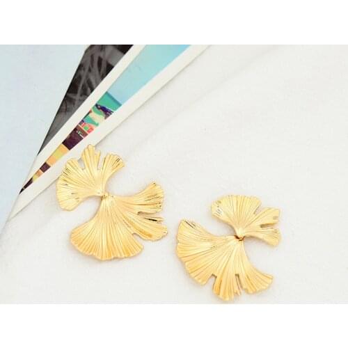 New Fashion Big Leaf Drop Earrings for Women Fashion Exaggerated Metal Dangle Earring Leaves Shape Wedding Party Jewelry