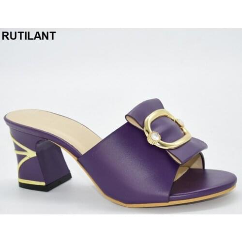 2021 Purple Color Women Shoes African Women Sandals Nigerian Wedding Shoes Decorated with Rhinestone Italian Women Party Pumps