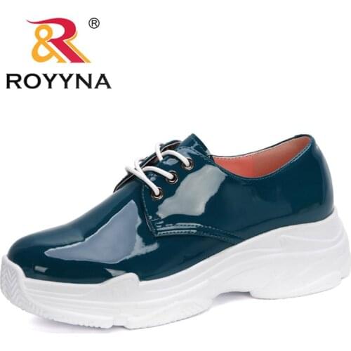 ROYYNA 2020 New Designers Popular British Lace Up Chunky Heels Platform Patent Shoes Woman School Girls Pumps Trendy Footwear