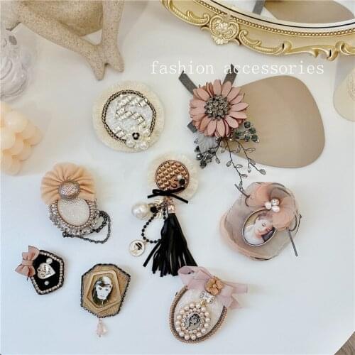 Vintage Pink Tassel Pearl Geometric Chain Womens Brooch Badges Pins for Coat Gir Broches Para Ropa Mujer Fashion Jewelry