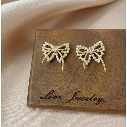 Lovely Gold Bow Earrings Geometry Simulated Pearl Stud Earrings For Women Party Birthday Gift Jewelry