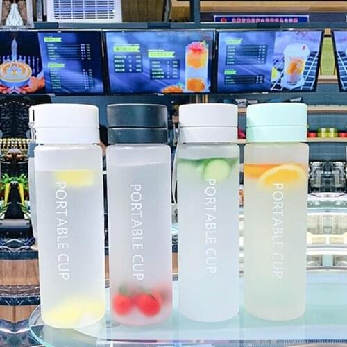 600/800ml Plastic Sport Water Bottle Large Capacity Outdoor Matte Water Cup Men Women Kids Student Protable Bottle for Water