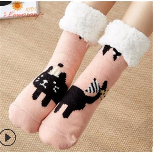Women Christmas Crew Socks Autumn and Winter Adults Cartoon Pattern Warm Hosiery Socks