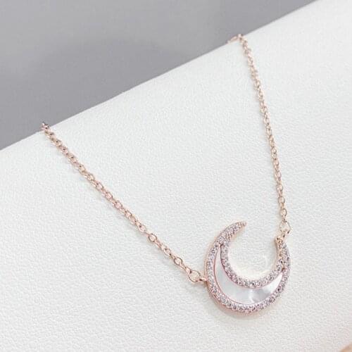 BOTU Vintage Zircon Moon Pendant Necklace Female Rose Gold Moonlight Simple Gentle Temperament Exquisite Necklace for Women