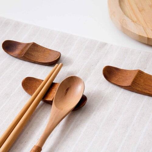 1Pc Japanese Style Wood Chopstick Holder Spoon Fork Holder Stand Chopsticks Rack Pillow Kitchen Chopstick Rest Rack