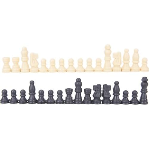 International Word Chess Entertainment Black and White Medieval Chess Pieces / Plastic Complete Chess Pieces