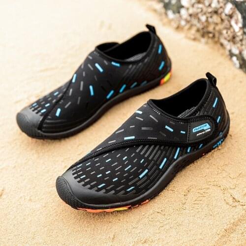 Men Aqua Shoes Barefoot Water Shoes For Women Summer Outdoor Slippers Fishing Beach Sea Gym Shoes Fitness Sports Sneakers Men