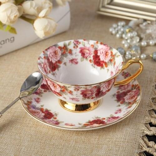 Royal Classical Bone China British Black Tea Cup Luxurious Ceramic Coffee Cups High Quality Bone Porcelain Tea Cup and Saucer