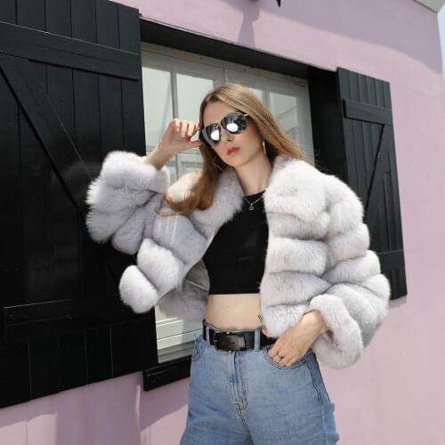 Women Real Fox Fur Coat Short-Length Winter Jacket Fashion Outwear Luxury Fox Fur Coat