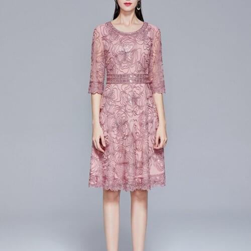 Runway Fashion 2021 High Quality Spring Summer Half Sleeve Flower Embroidery Sequined Elegant Dress