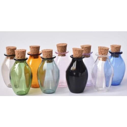 2Pcs 1:12 Dollhouse Miniature Glass Color Bottles Cork Bottles Tiny Jar Model For Dollhouse Decoration Randomly Sent