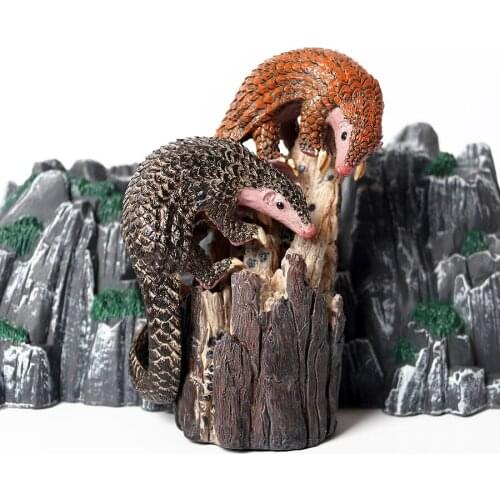 Realistic Wild Life Animal Models Pangolin Figurine with tree stump Plastic Action Figure Toys Collector Decor Gift