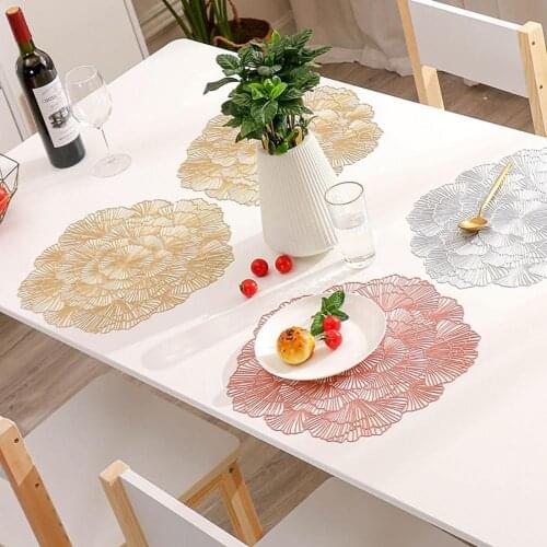 Table Mats Hollow Pads Flower Shape Placemat PVC Craft Carpet Reusable Practical Cup Table Mat Table Decoration Accessories