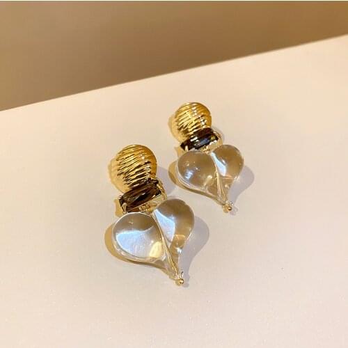 Minar Cute Lovely Clear Heart Dangle Earrings 2021 Summer Clear Arcylic Resin Love Statement Drop Earrings for Women Jewelry