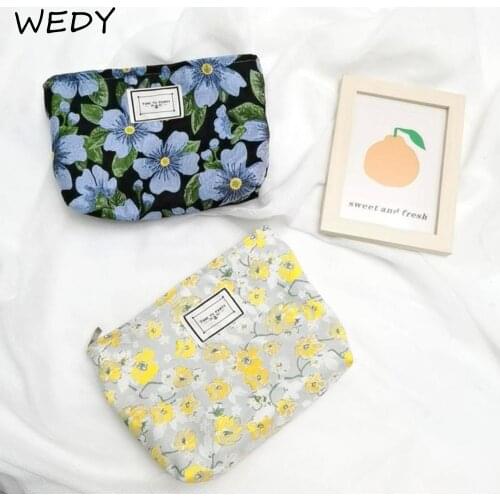 Retro Floral Makeup Bag Jacquard Fabric Travel Cosmetic Organizer Women Portable Toiletry Bag Large Zipper Beauty Pouch Cosmetic