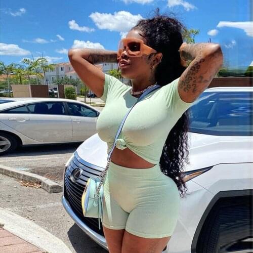 2021 Seamless Workout Sets Female Sport Gym Suit Wear Running Clothes Women Fitness Sport Short Suit Long Sleeve + Shorts