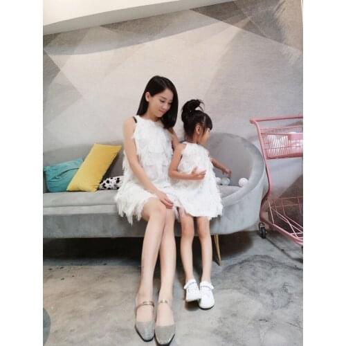 Mom Kids Mother Daughter Dresses Feather Design Elegant Mom and Daughter Wedding Dress Party Family Clothing Matching Outfits
