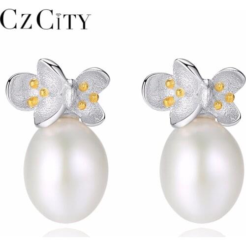 CZCITY Classic Tiny White Pearl Inlay Daisy Shape 925 Sterling Silver Stud Earrings for Women Delicate Earrings Fine Jewelry