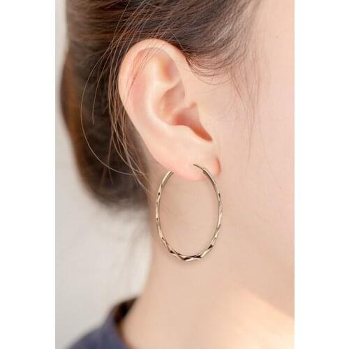 2021 Trendy Large Hoop Earrings Smooth Circle Earrings Loop Earrings For Women Jewelry