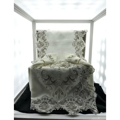 Leke Tutmaz Lüx Masa Örtüsü Takımı Yemek Seti 12 Kişilik