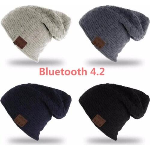 2021 Warm Soft Bluetooth4.2 Beanie Hat with Headphone Speaker Mic Hands-free for Iphone Android Cell Phones Support Memory Cards