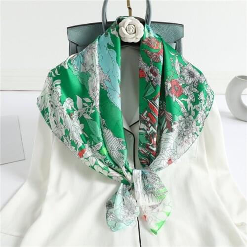 2021 Fashion Silk Scarf Square Large Neck Shawl Lady Wraps Foulard Hijab Scarves Female Design Print Women Neckerchief Bandana