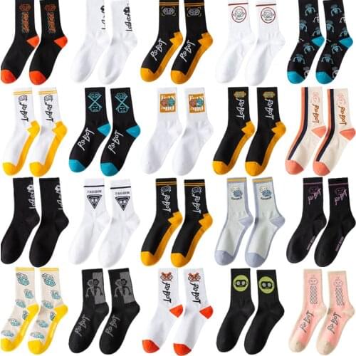 2021 New Korean Creative Japanese Trendy Geometry Socks Letter Print Mens Casual Fashion Harajuku Happy Retro Socks Streetwear