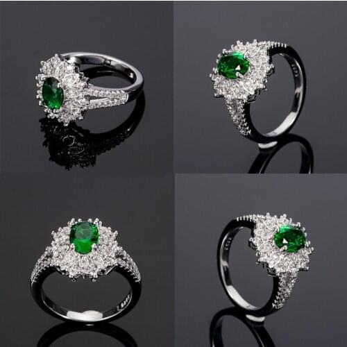 Luxury Women Shiny Oval Crystal Synthetic Emerald Rhinestone Inlaid Flower Engagement Wedding Bridal Ring Jewelry Accessory Gift