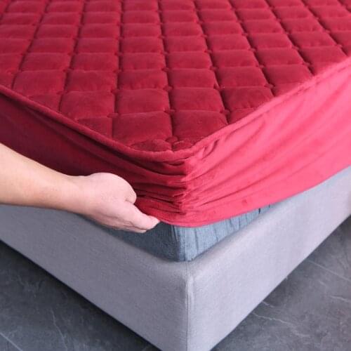 Bonenjoy 1 pc Flannel Quilted Bed Sheet Sets Red Color Warm Thicken Fitted Bed Cover for Winter Coral Fleece Mattress Cover King