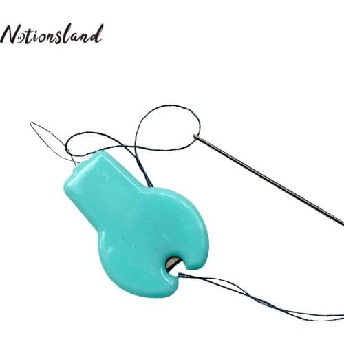 3pcs Multi-function Sewing Needle Threader with Knife Thread Cutter DIY Needlework Sewing Tool Random Color