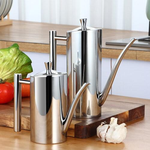 500/700ML Stainless Steel Oil Bottle Sauce Spice Jar Vinegar Leak-proof Oiler Dispenser Oil Pouring Container Kitchen Supplies