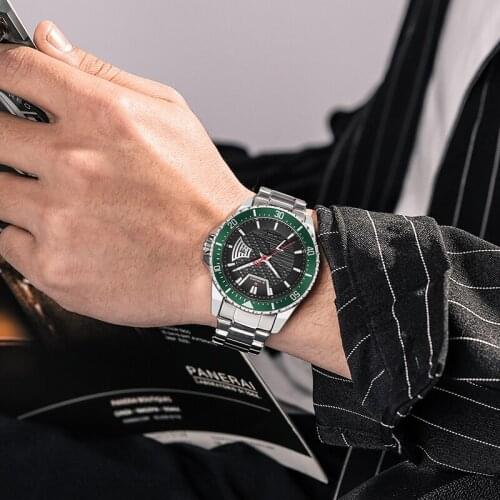 New NAVIFORCE Men Wristwatch Fashion Bussiness Quartz 3ATM Water Ressistance Watch for Men With Luminous Hands Relogio Masculino