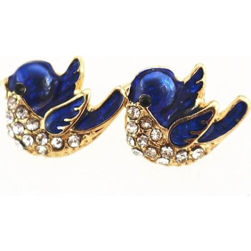 Prevent allergy Ear Stud Vintage Flying Bird Western Enamel Earrings Womens Creative Fashion Accessories Jewelry Birthday Gifts
