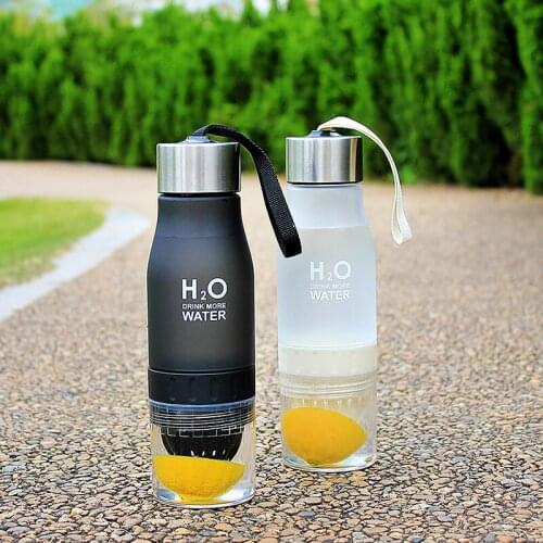 New Xmas Gift 650ml Water Bottle plastic Fruit infusion bottle Infuser Drink Outdoor Sports Juice lemon Portable Kettle