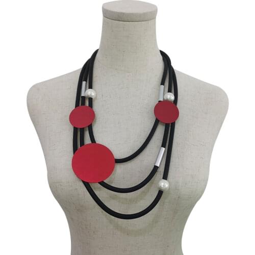 YD&YDBZ New Punk Style Pearl Rubber Short Necklace Women Round Pendant Gothic Sweater Chain National Jewelry Wholesale Collar