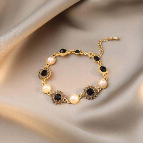 Woman Trend Bracelets Vintage Metal Hand Chain New Accessoreis Simplicity Goth Punk Party Women Bracelet Jewelry Chains