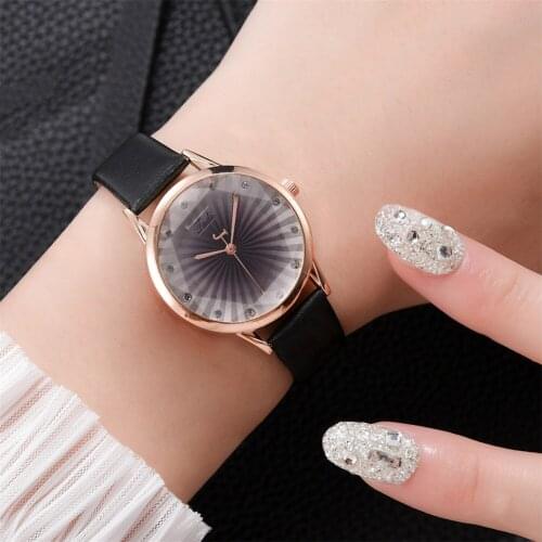 Women Quartz Watch PU Leather Band Round Dial with Small Scale Personalized Lady Wrist Watch H9
